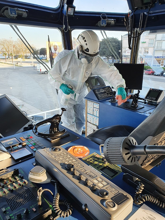 Désinfection d'un bateau - Bioneo - Professionnel du lavage et de la désinfection en Pays de la Loire Désinfection à l'intérieur d'un bateau - Bioneo