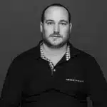 Dimitri Mauguillet Technicien Bioneo Photo noir et blanc de Dimitri Mauguillet, technicien équipe BIONEO